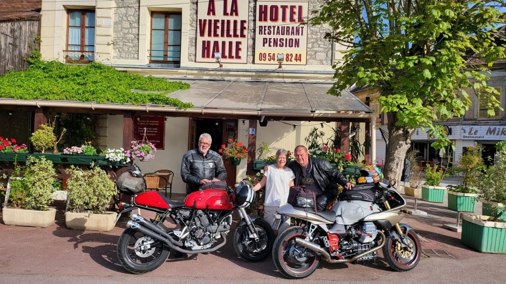 A La Vielle Halle Souppes-sur-Loing Buitenkant foto