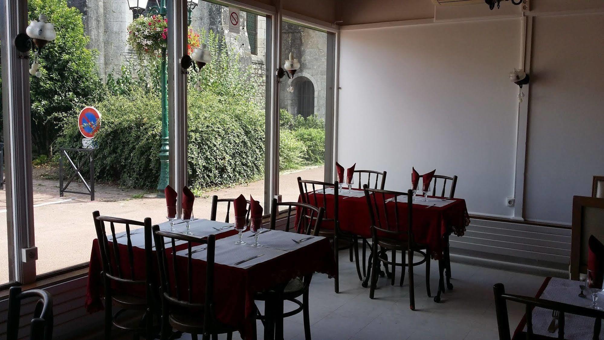 A La Vielle Halle Souppes-sur-Loing Buitenkant foto
